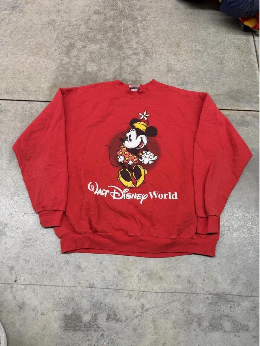 vintage walt disney world red minnie mouse crewneck size large